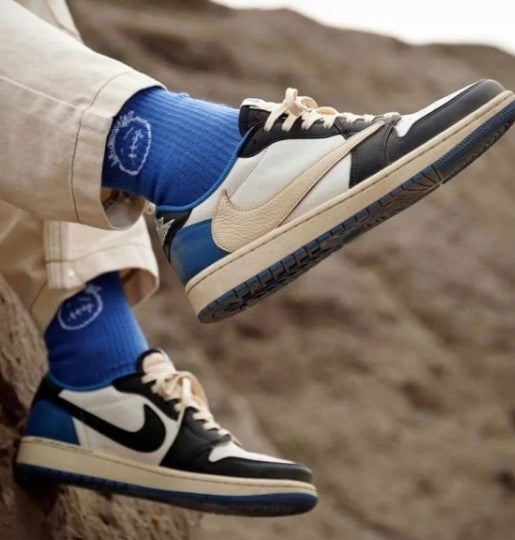 Nike Air Jordan 1 Low Travis Scott Fragment