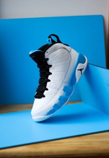 Air Jordan Retro 9 “Powder Blue”