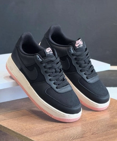 Nike Air Force 1 07 LX