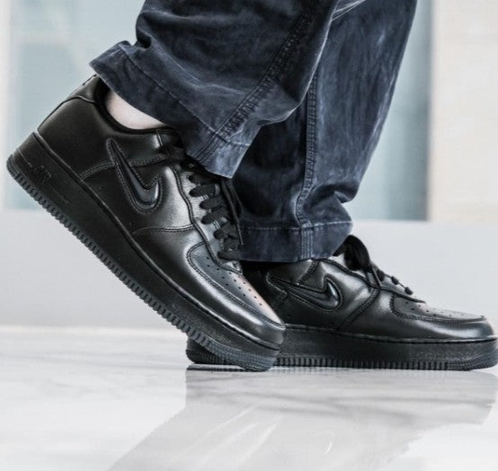 Nike Air Force 1 Low Retro Black