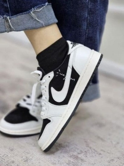 Nike Air Jordan 1 Low x Travis Scott