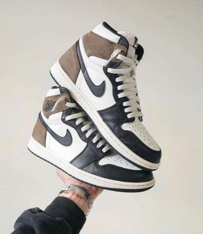 Nike Jordan Retro 1 Dark Mocha Semi-UA.