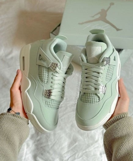 Air Jordan Retro 4 Abundance
