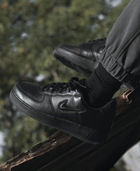 Nike Air Force 1 Low Retro Black
